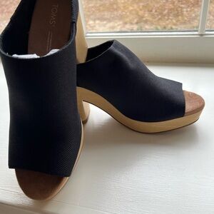 TOMS Black Peep-Toe Florence Mules with Tan Heel. Size 9